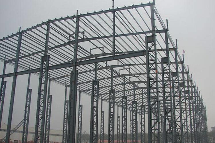 高强度螺栓连接工程也是网架钢结构工程较重要的分项之一，也是目前施工质量的薄弱环节之一